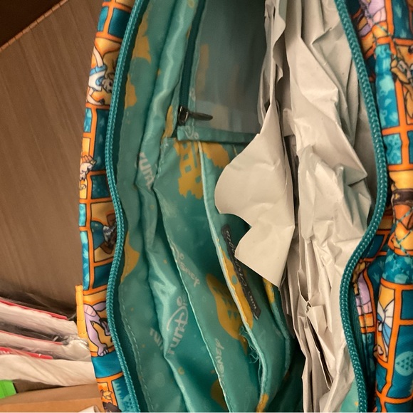 Disney Parks LUG Half Marathon 2023 TOTE RETIRED - Picture 7 of 10